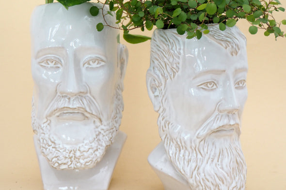 Skulpturelle krukker hitter