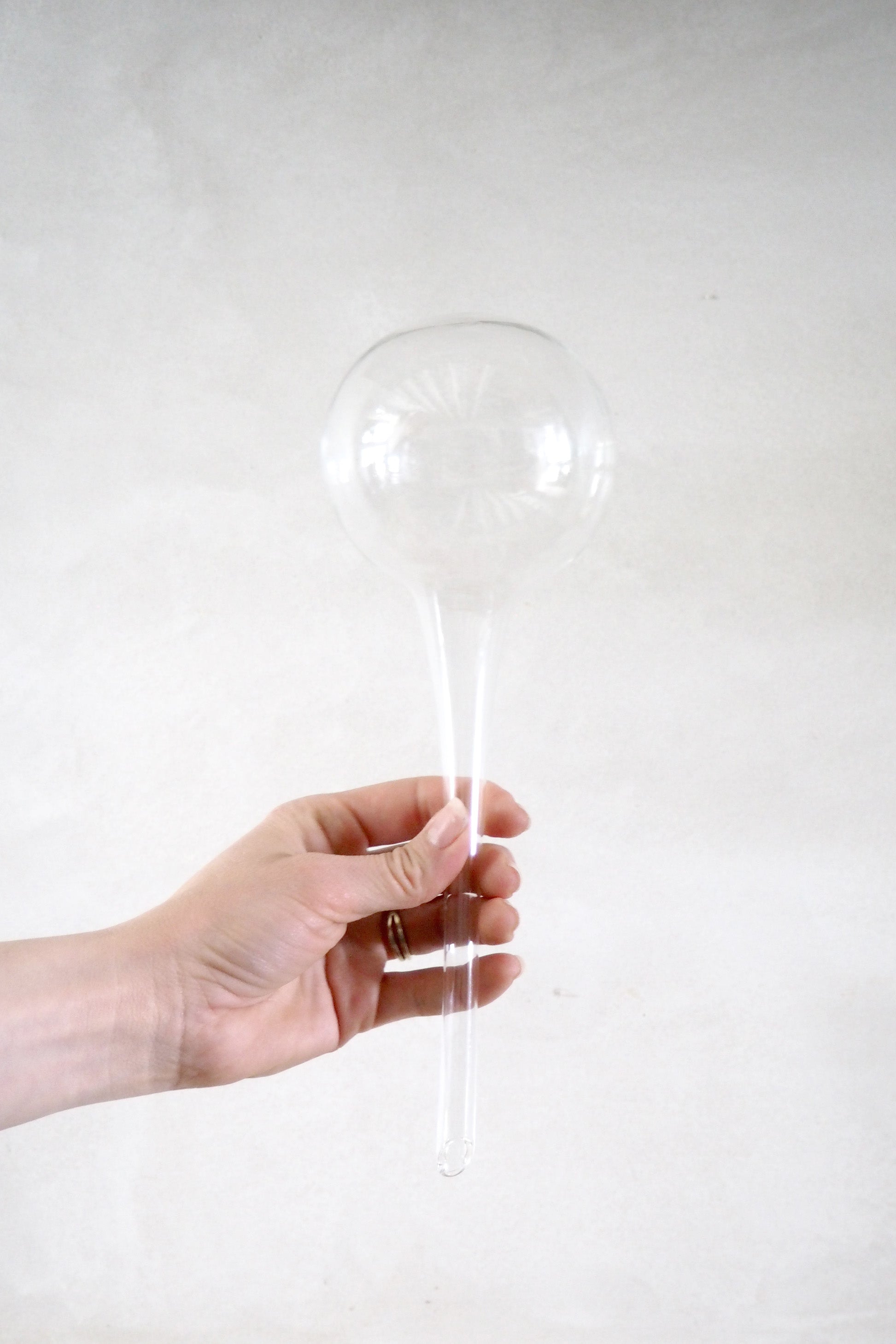 Selvvandingsglas, globe