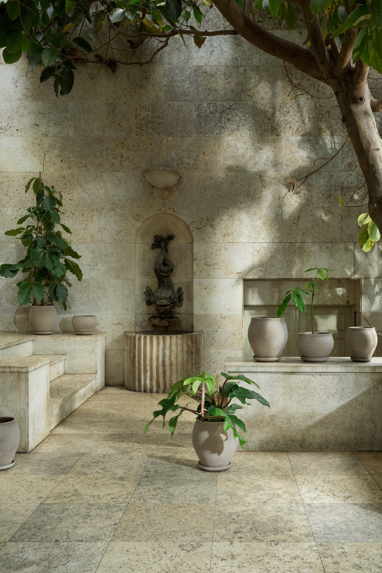 Delphi krukke, Raw Grey