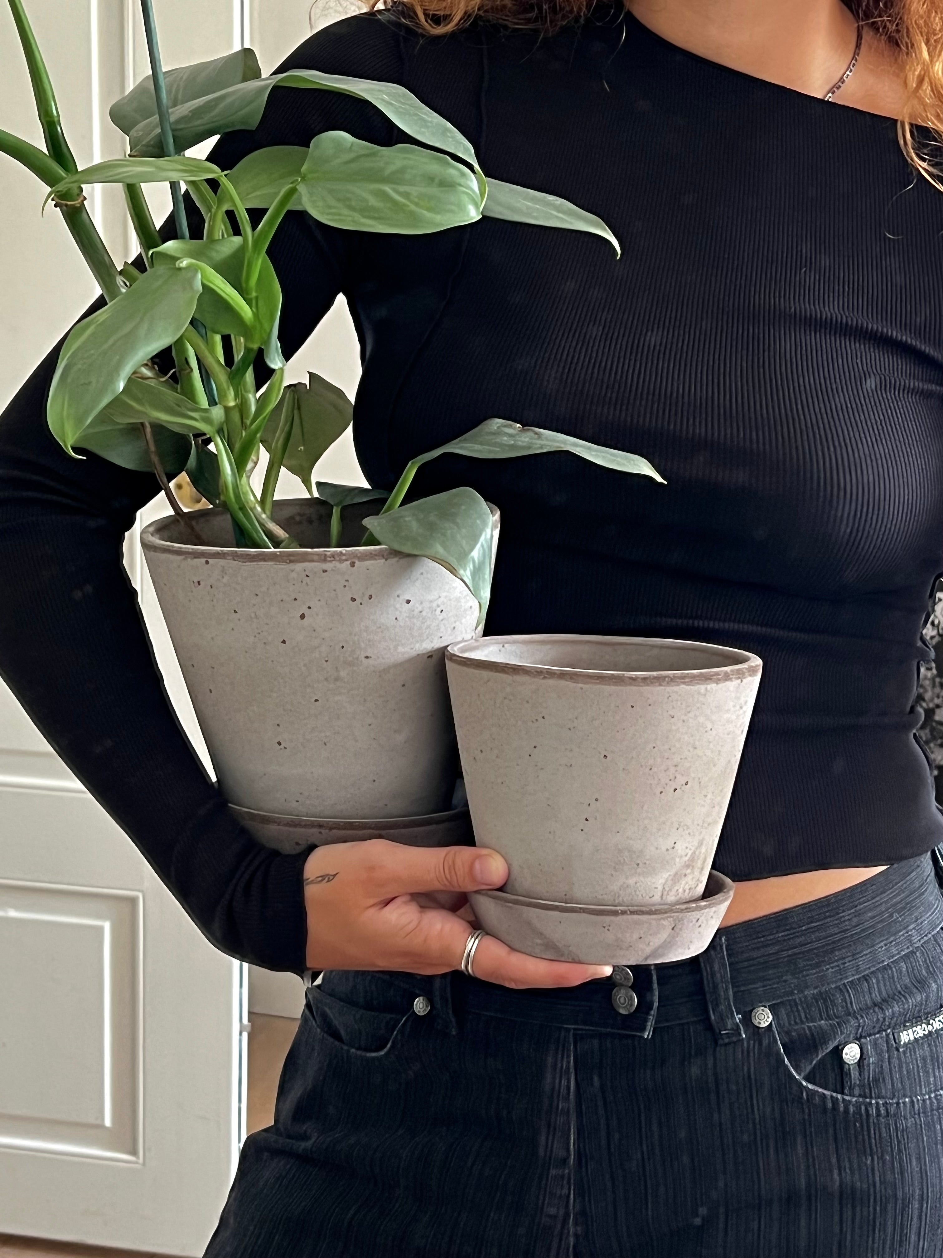 Terracotta krukke - grå